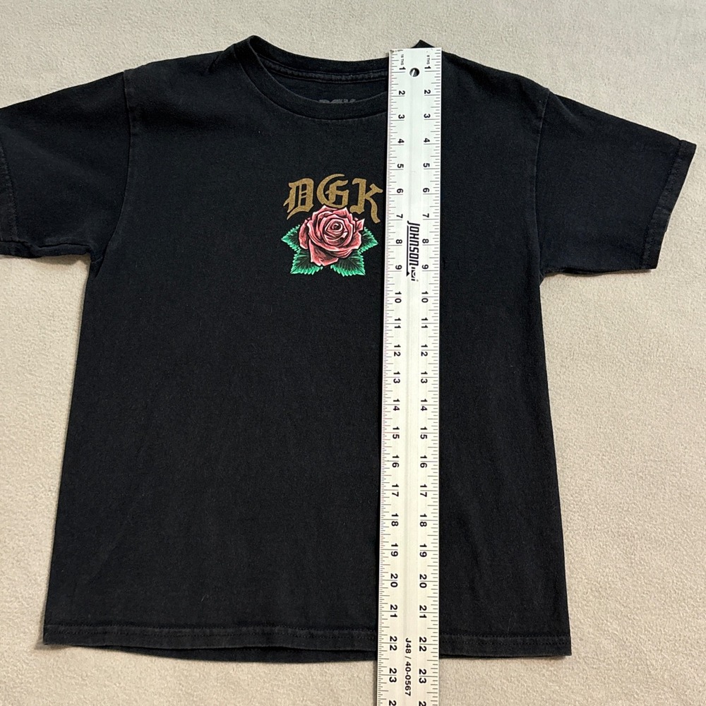 Retro DGK Graphic T-Shirt Rose and Virgin Mary Black Men's Streetwear Skate - Picture 7 of 8